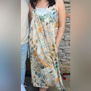Hayden Open Back Maxi Dress (Multicolor)
